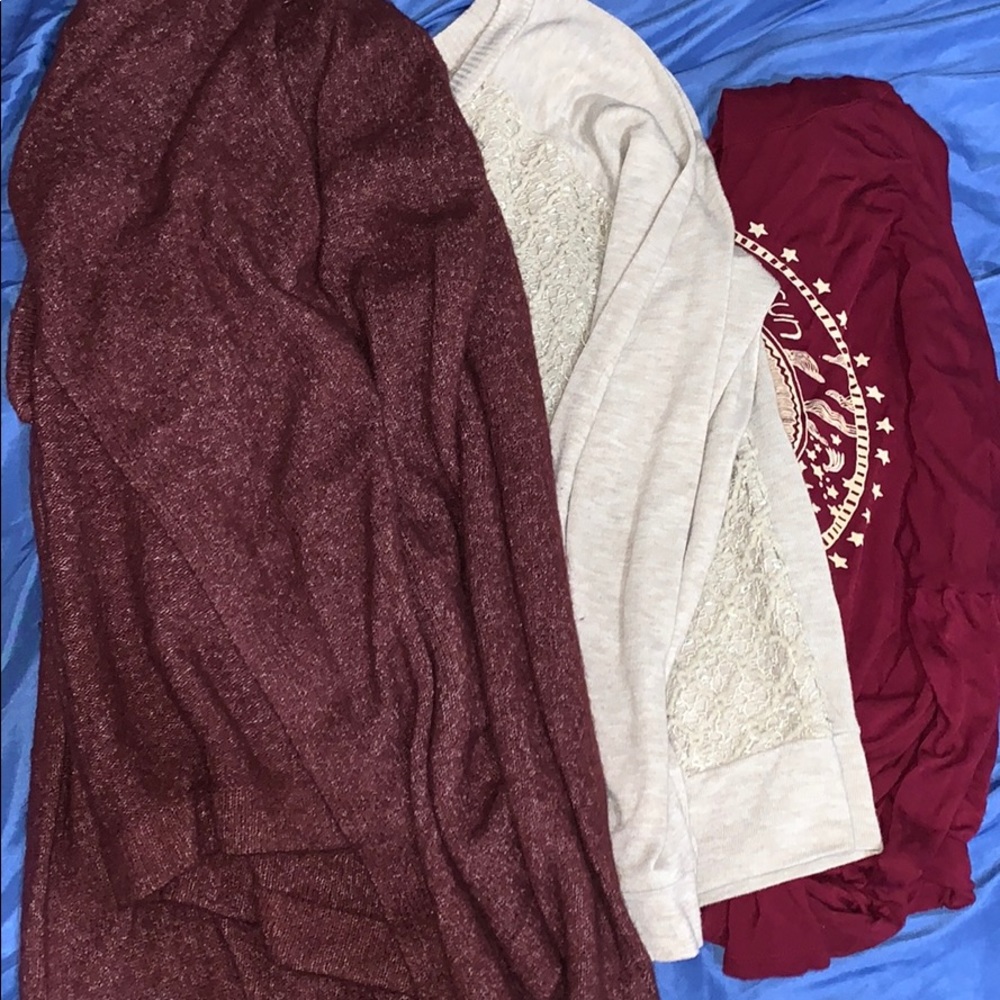 3 SWEATERS FOR 10$
